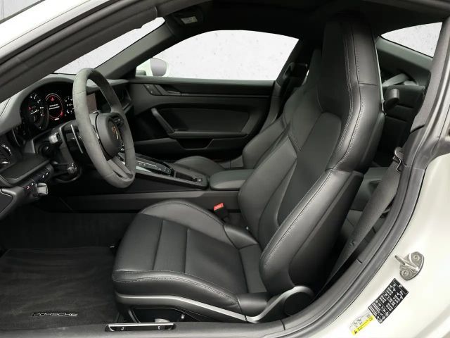 Porsche 992 Carrera Coupé GTS