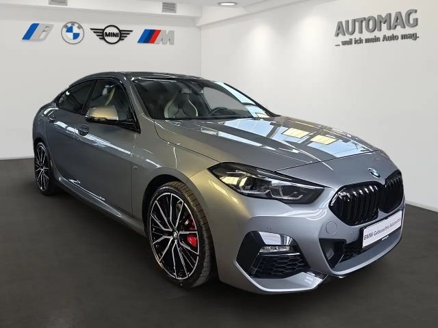 BMW 220 220i Coupé M-Sport xDrive