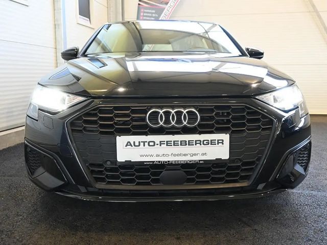 Audi A3 30 TFSI S-Tronic Sedan