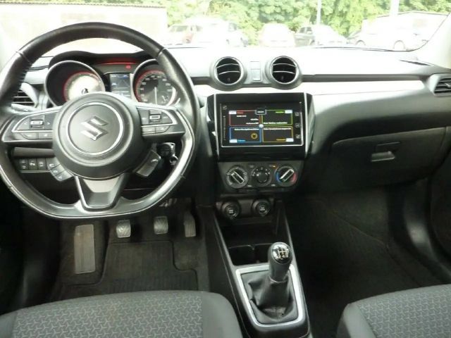 Suzuki Swift Comfort Hybrid