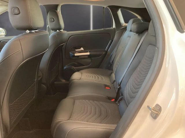 Mercedes-Benz GLA 200 Progressive