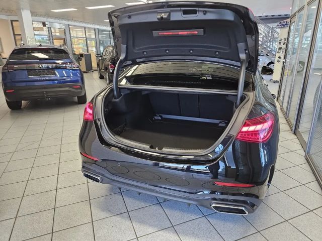 Mercedes-Benz C 200 AMG Line Sedan