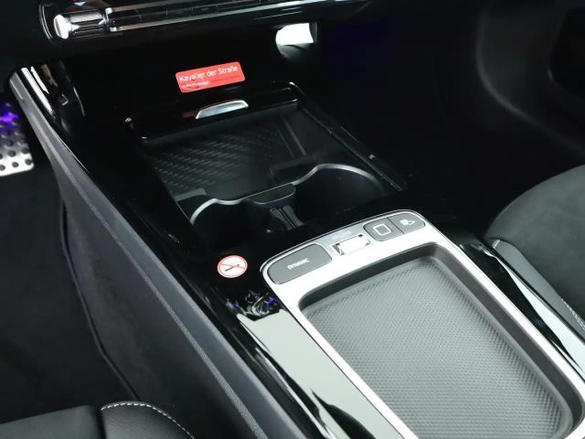 Mercedes-Benz A 220 A 220 d