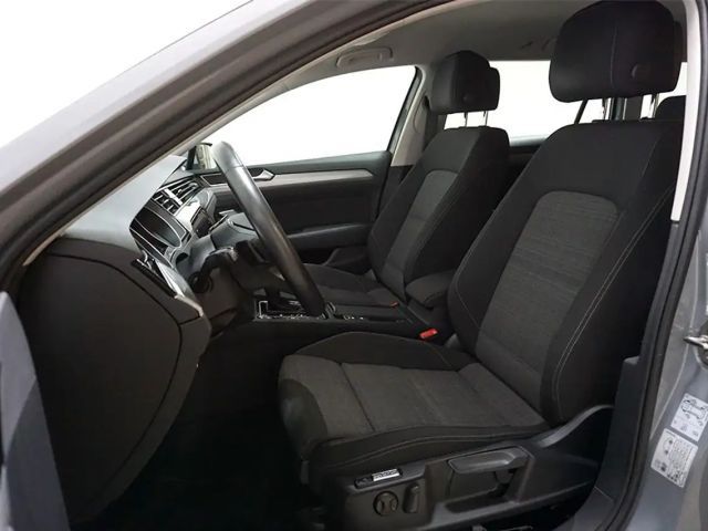 Volkswagen Passat 2.0 TDI Business DSG