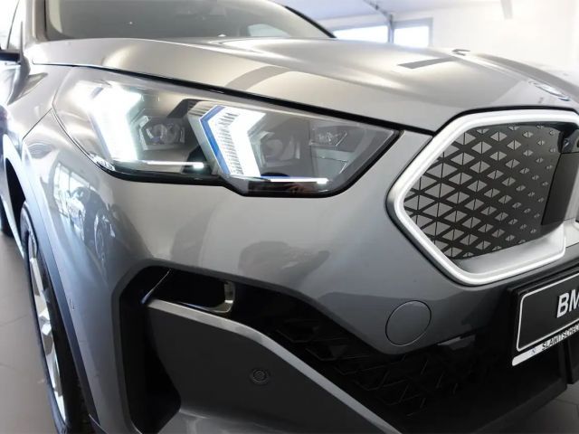 BMW iX2 eDrive20