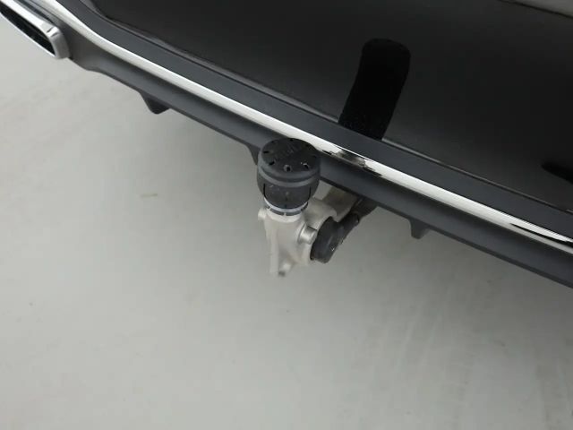 Mercedes-Benz C 300 AMG Line C 300 d Sedan