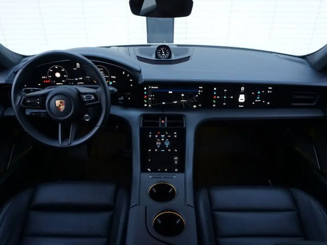 Porsche Taycan Sport Turismo Turbo