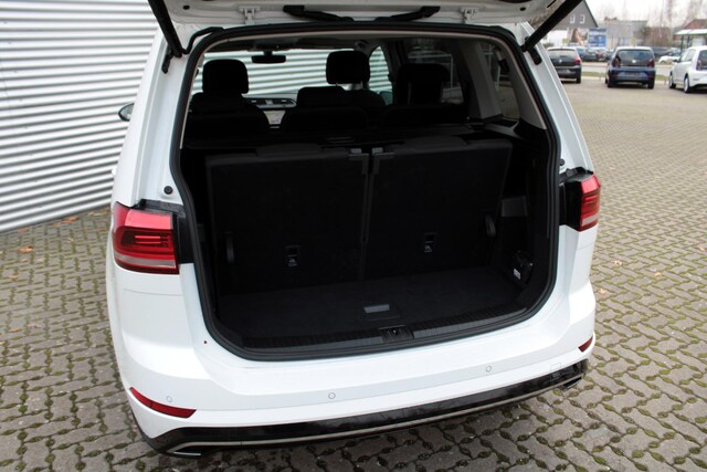 Volkswagen Touran DSG R-Line