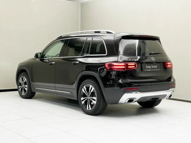 Mercedes-Benz GLB 200 4MATIC GLB 200 d