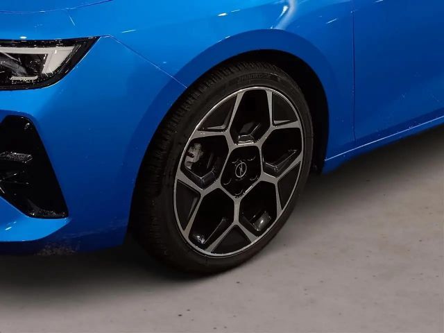 Opel Astra Sports Tourer Ultimate