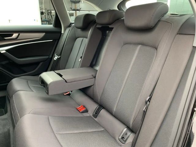 Audi A6 45 TFSI Avant Quattro Sedan Sport