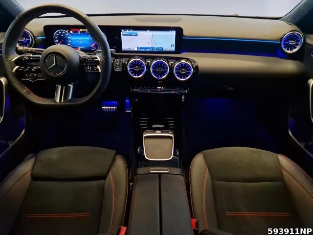 Mercedes-Benz A 200 A 200 d AMG Line