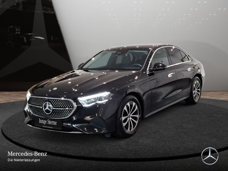Mercedes-Benz E 220 AVANTGARDE E 220 d Sedan