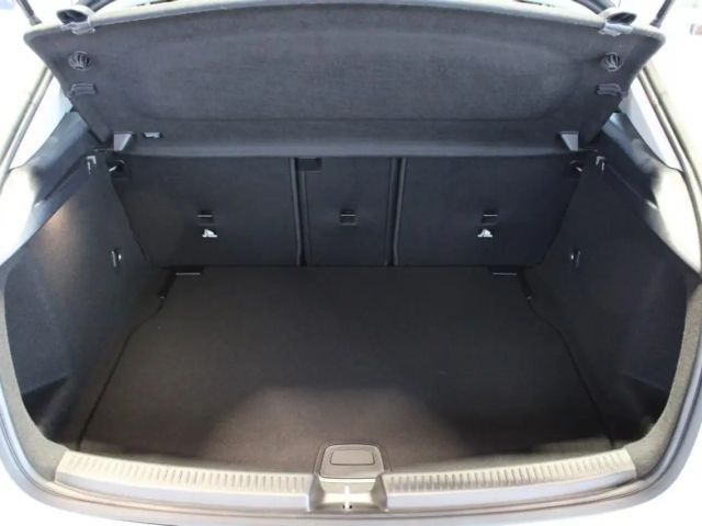 Mercedes-Benz A 180 Premium Progressive