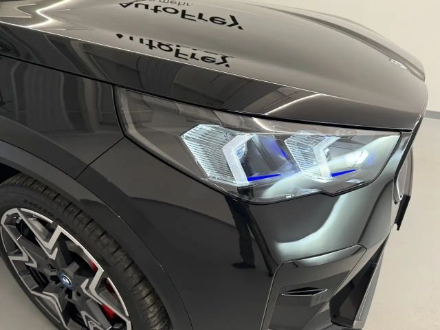 BMW iX2 xDrive30
