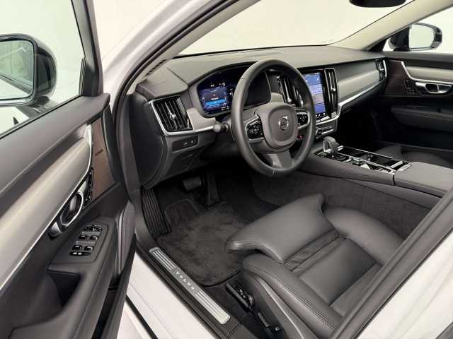 Volvo V90 AWD Dark Plus Recharge T6