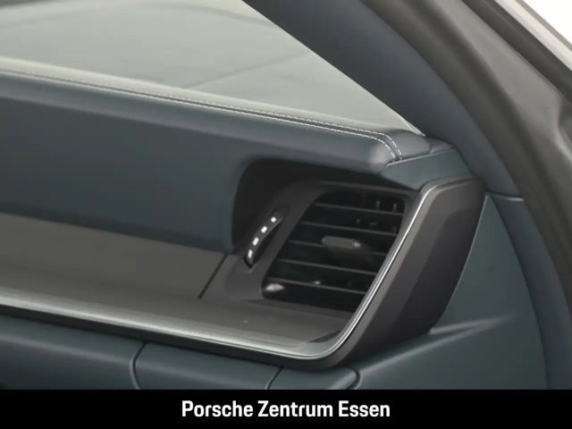 Porsche 992 4S Coupé Targa