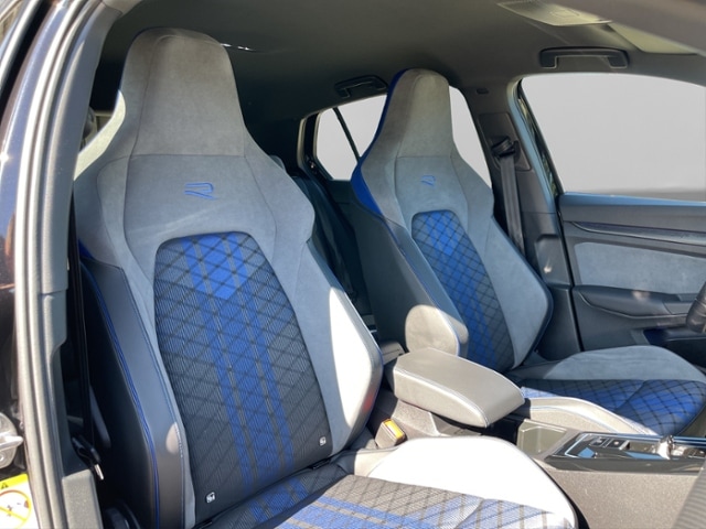 Volkswagen Golf 2.0 TSI 4Motion DSG Golf VIII