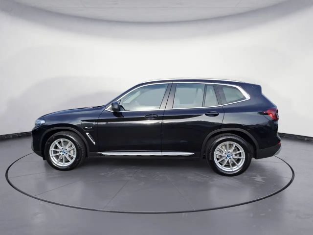 BMW X3 xDrive30e