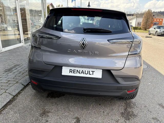 Renault Captur EDC Evolution Hybrid