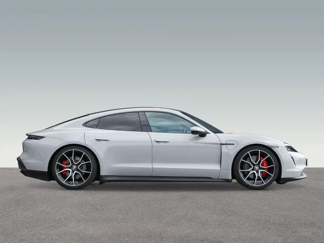 Porsche Taycan 4S