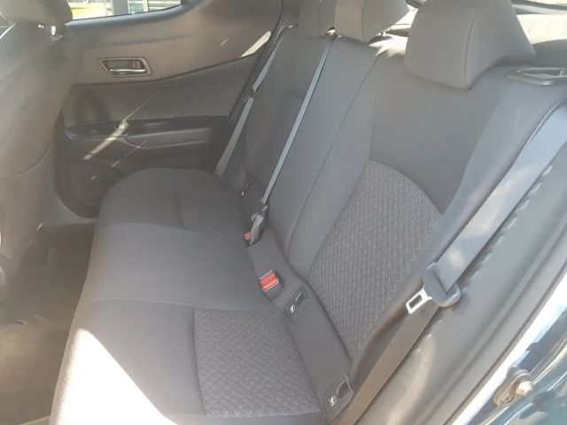 Toyota C-HR Hybride Team D