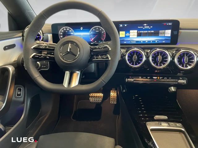 Mercedes-Benz CLA 180 AMG Line Shooting Brake