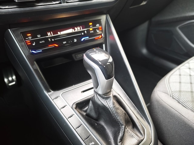 Volkswagen Polo 1.0 TSI DSG IQ.Drive R-Line