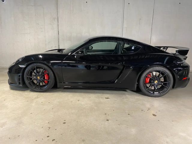 Porsche Cayman Coupé