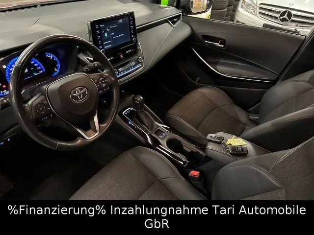 Toyota Corolla Hybride Team D