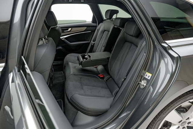 Audi S6 Avant Quattro