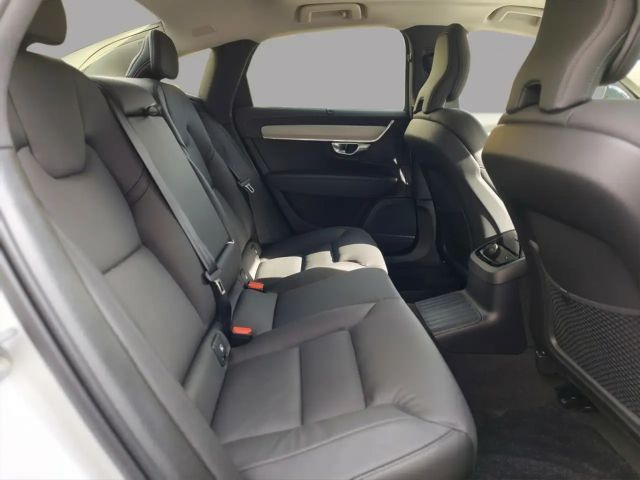 Volvo S90 Dark Plus T8