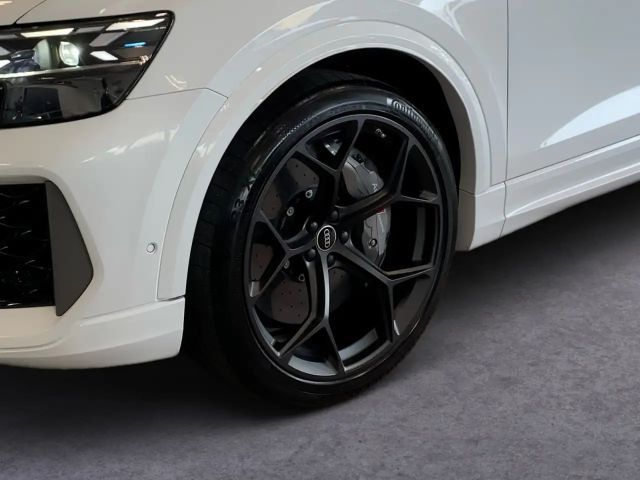 Audi RS Q8 Performance Quattro