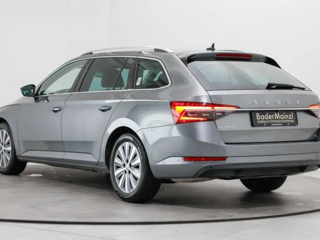 Skoda Superb 2.0 TDI Combi Style Style