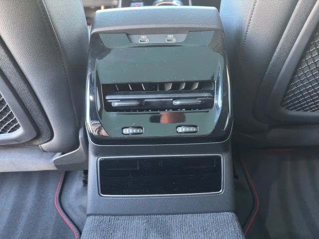 Audi A6 Avant Quattro