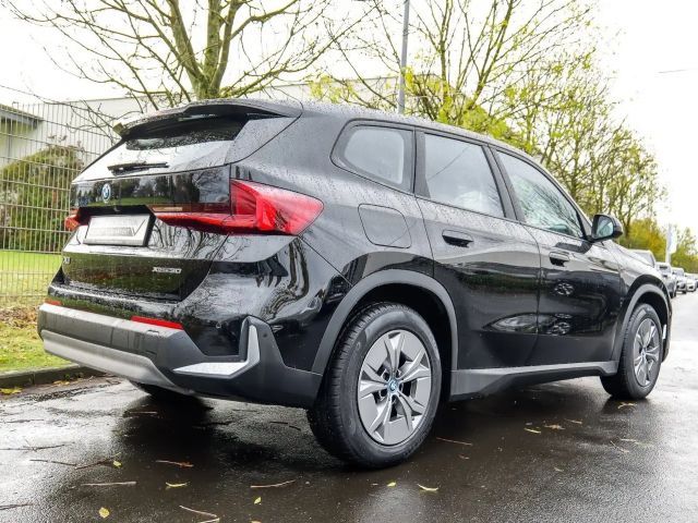 BMW iX1 xDrive30