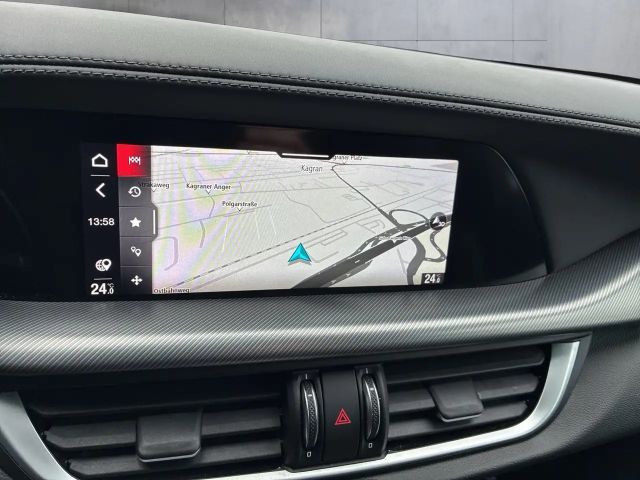 Alfa Romeo Stelvio AT8 Q4 Veloce