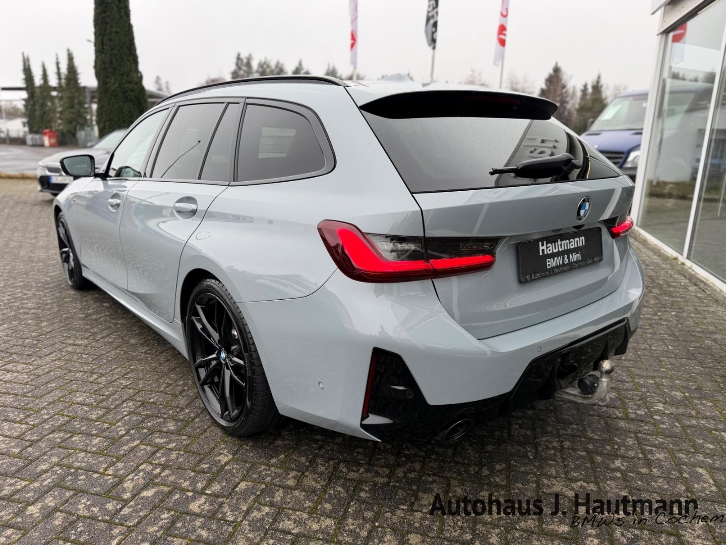 BMW 320 320d M-Sport Touring xDrive