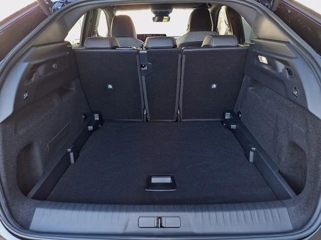 Peugeot E-3008 Dual-Elektromotor "Launch Edition" 325 AWD "Jän...