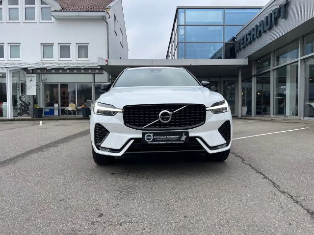 Volvo XC60 AWD Dark Plus