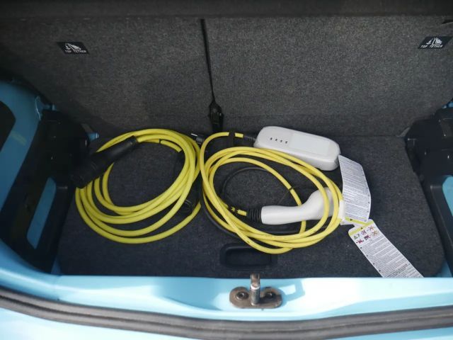 Volkswagen e-up! e-up TealBlue Climatronic BT® Audio-SD DAB+ AUX