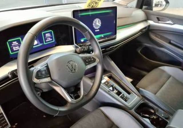 Volkswagen Golf 1.5 eTSI DSG Plus