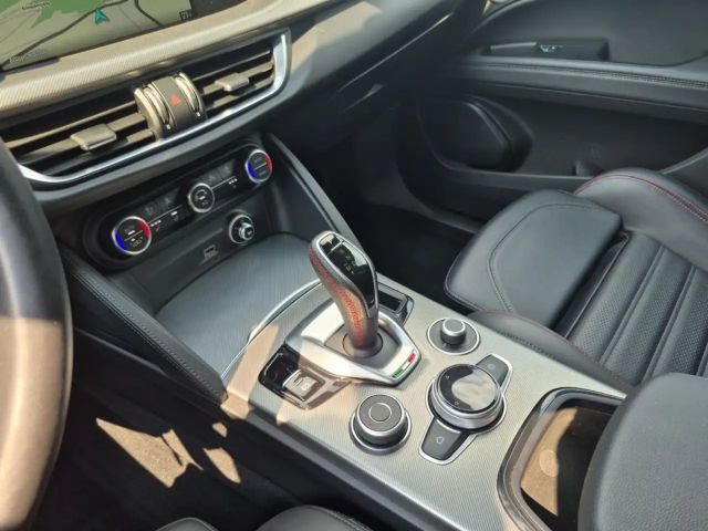 Alfa Romeo Stelvio Q4