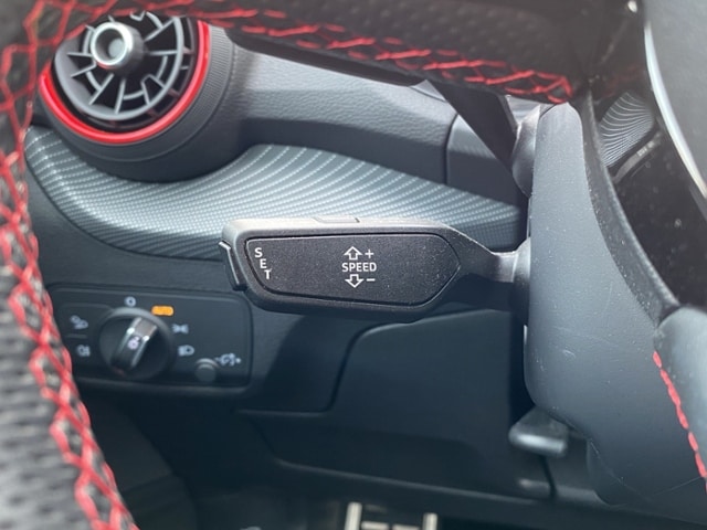 Audi Q2 35 TDI S-Line S-Tronic