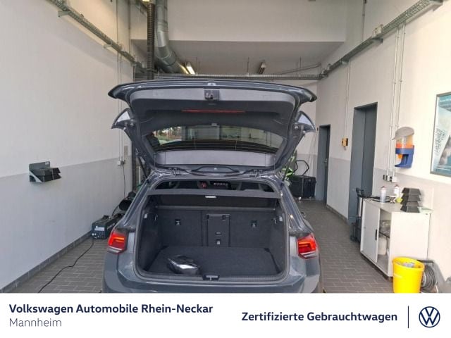 Volkswagen Golf 1.5 TSI Golf VIII R-Line