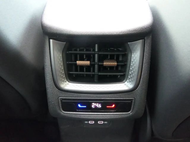 Cupra Terramar 1.5 e-Hybrid VZ