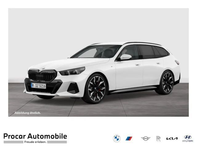 BMW 540 540d M-Sport Touring xDrive