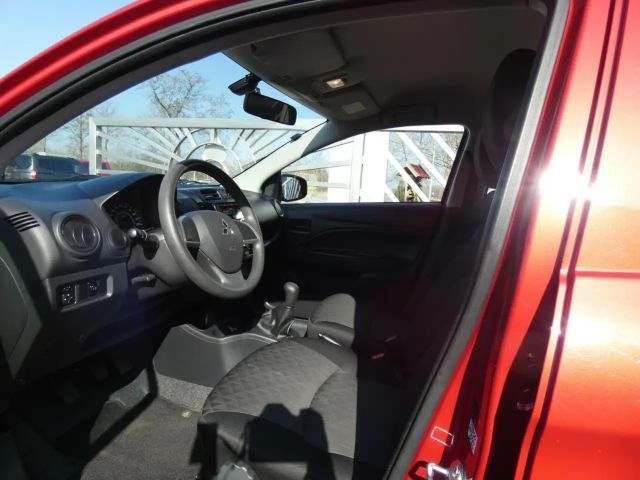 Mitsubishi Space Star Star