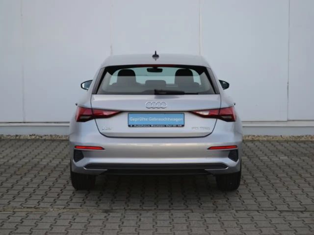 Audi A3 30 TFSI Sedan Sportback