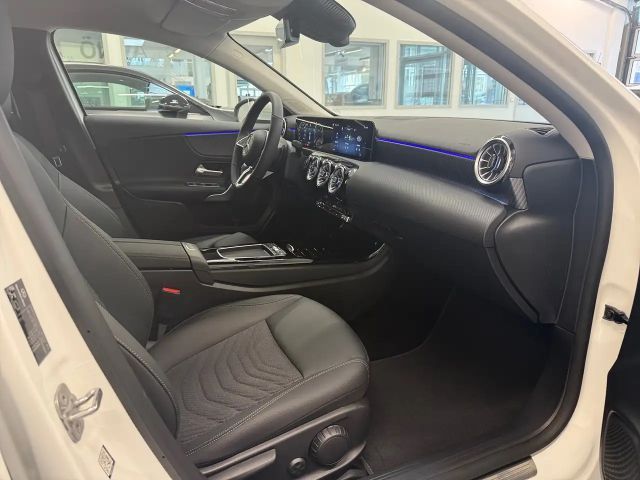 Mercedes-Benz A 180 Hatchback